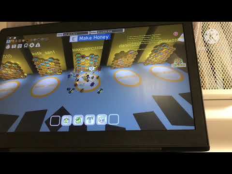 Играю в Bee Swarm simulator с другом КУПИЛИ НОВУЮ ПЧЕЛУ!!!!!!!!!!!!!