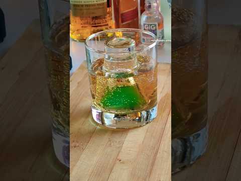 hawaii vodka shot 🥃 home made cocktail | easy cocktail recipes #trending #shorts #viral #tiktok