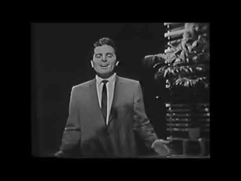 The Lamp Is Low - Johnny Desmond (Vocal) with Ray McKinley & The New Glenn Miller Orchestra