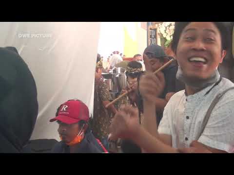 Mengejar badai ( Uut Permatasari - Mutiara Zoe )