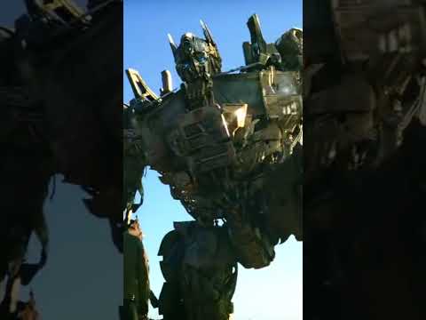 THIS OPTIMUS PRIME TRANSFORMATION DOESN'T MAKE SENSE! #transformers #optimusprime #shorts
