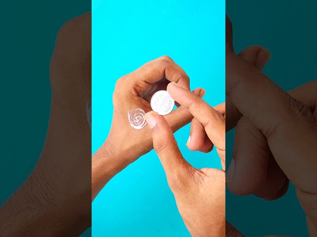 Vídeo relacionado con ZQION Coin Escape Trucos de Magia para niños Coin Flight Principiante Magos Coin Desapareciendo Magic Props