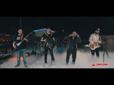 Michael Ruiz x Hombres De Ley - El Nino Sencillo (En Vivo)