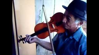 preview picture of video 'João Pedro tocando violino'