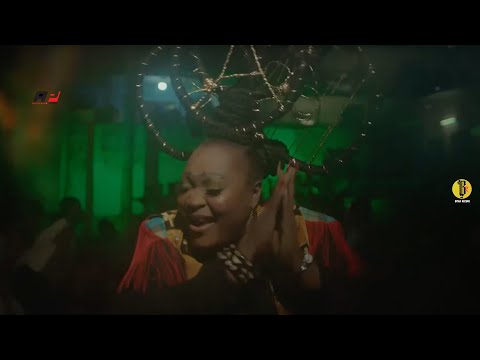 Amandine La Reine D'empire and Bitar Record