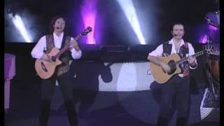 Pooh - Quinta stagione e Noi due nel mondo e nell&#39;anima (Live)