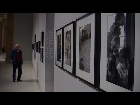 Neurodermatitis a bimbi di komarovskiya Dermatite di atopic a bambini dietro orecchi di fotografia