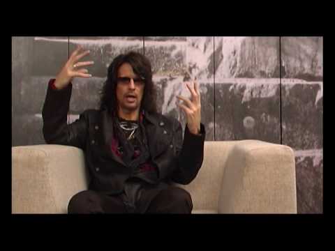 FOREIGNER INTERVIEW (CAN´T SLOW DOWN ALBUM)