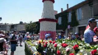 preview picture of video 'festivals flowers Cazères partie 3 sur ....ya encore des vidéos'