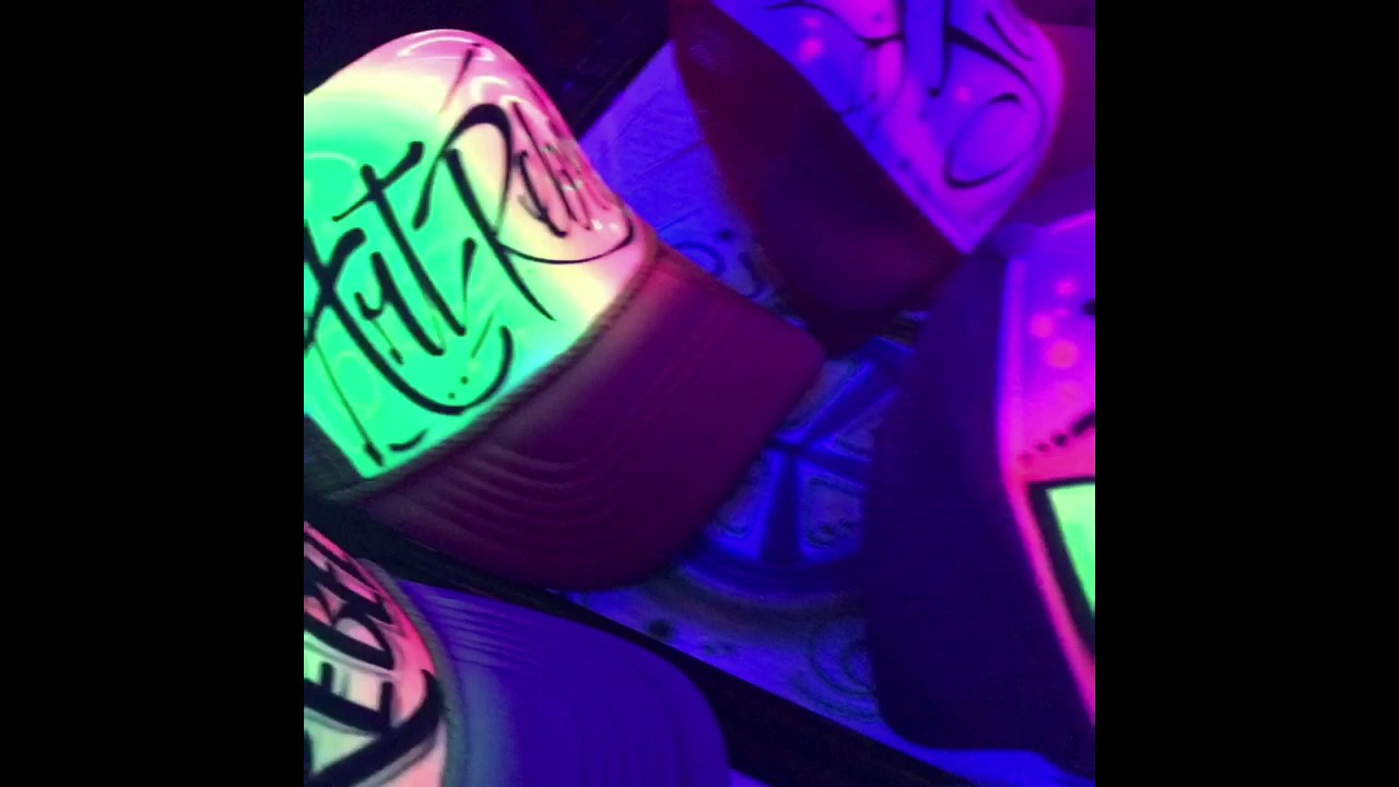 Promotional video thumbnail 2 for Airbrushed Favors