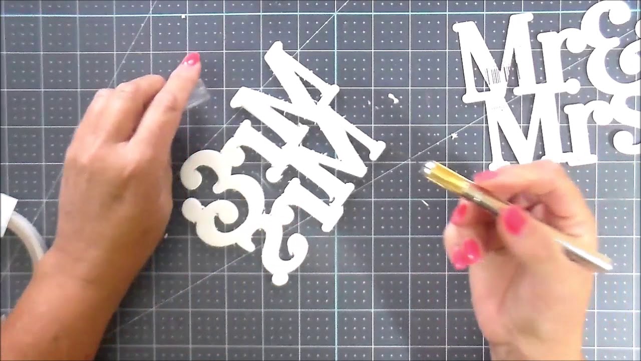 How to make a cake topper