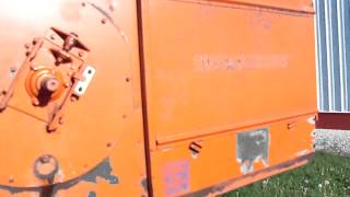 preview picture of video 'Allis Chalmers 90 combine. with chopper'