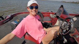 Fishing Lessons with The Wife - I let her Drive!