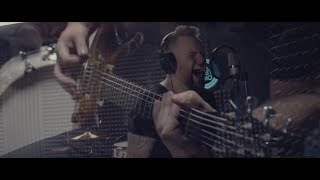 Bikkinyshop - Left behind the wall (official music video)