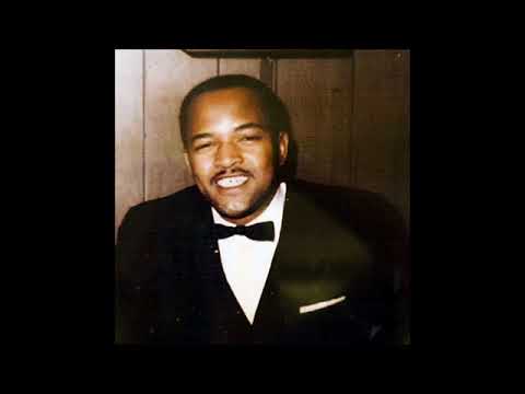James Jamerson (isolated bassline) & Levi Stubbs - I'm a believer