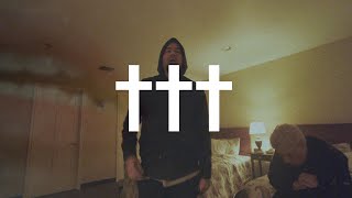 Musik-Video-Miniaturansicht zu Holier Songtext von ††† (Crosses)