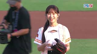 [問卦] 驚! 有沒有阿福鄧福如為統一獅開球的卦?