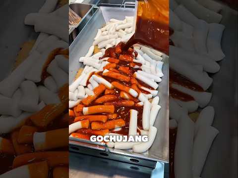 Gak nyangka! Dengan nasi kukus, kamu bisa bikin jajanan Korea yang lagi viral. Selamat mencoba! 🍚🇰🇷