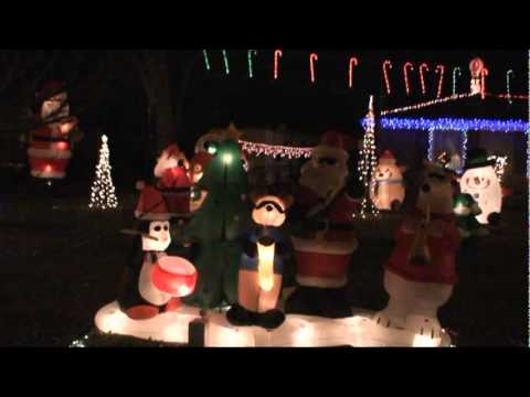 Christmas preview 2010 lights Deidre Bentley singing. rockin around the Christmas tree