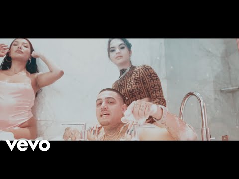 Flight Mob - She Luvin It ft. BG Fa$t