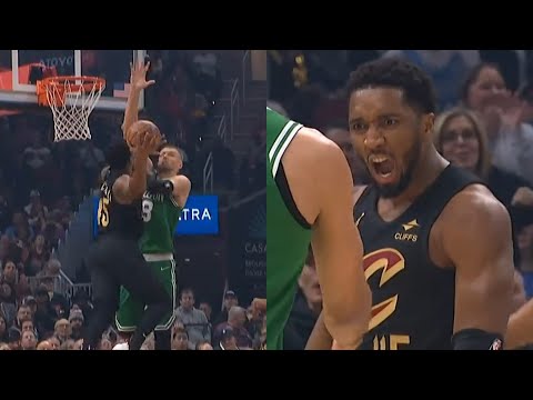 Donovan Mitchell FILTHY poster dunk on Kristaps Porzingis 😳