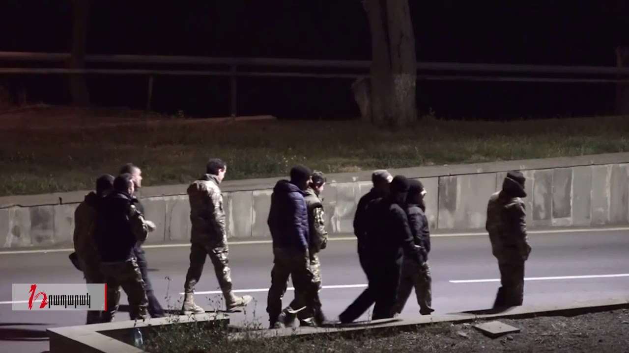 Զինված հրոսակների հոսքը Նիկոլ Փաշինյանի առանձնատուն շարունակվում է