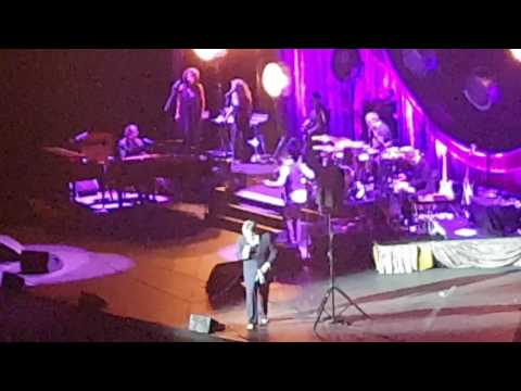 KD Lang - Live in Melbourne on 18-07-17 - Outside Myself