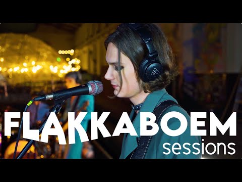 VALENTINO. (x Joan Franka) | Flakkaboem Sessions
