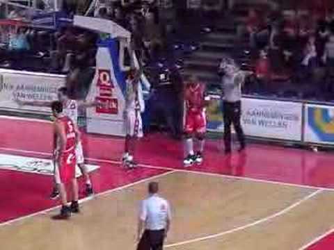 37 01-12-07 Antwerp-BCO - Euh...Ivory....mpg