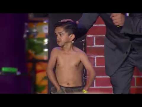 Miguelito baila por monedas en Dichato - Morandé Con Compañía