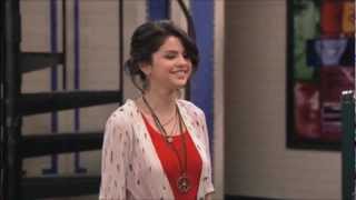Selena Gomez &amp; Shakira - Gypsy (Duet on Wizards of Waverly Place)