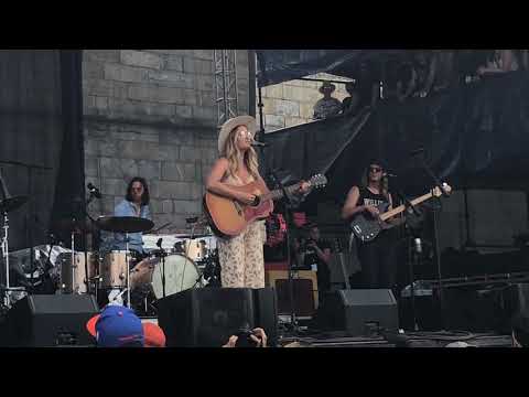 Margo Price - Tennessee Song (introduced by John Prine) - Newport Folk Festival July 2018