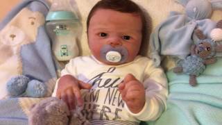 Sharing Christmas Gifts for the Babies🎁