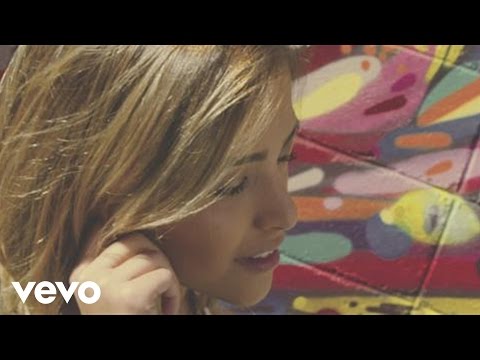Gabi Luthai - Chora Me Liga (Videoclipe)