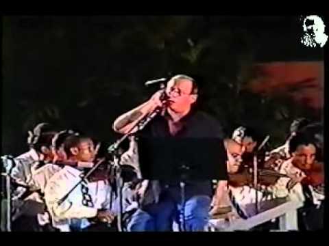Silvio Rodríguez con la orquesta sinfonica - 2004