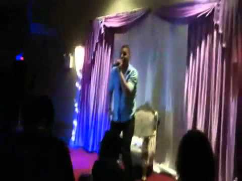 Niki Tall in Canada Vancouver 2011 (Performance)