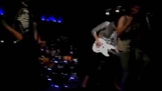 Amy Can Flyy - Go Go Gadget Happy Heart (LIVE)