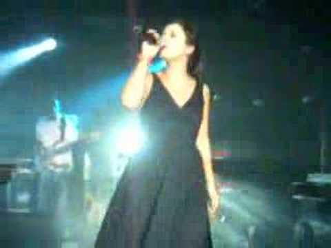 Lily Allen at rock city Oh My God (cover)
