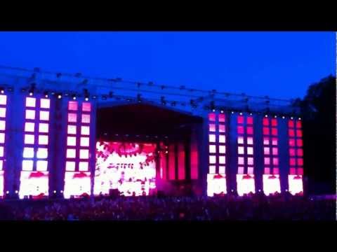 Avicii at Summerburst 2012 'ID'