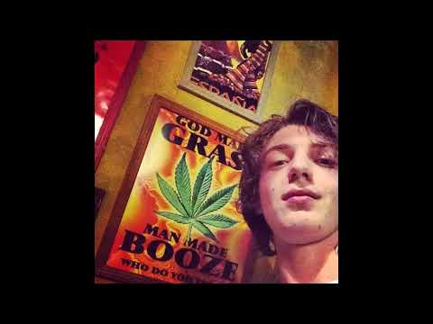 Yung Trappa ft Domas (Swagga Music) - Get high