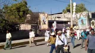preview picture of video 'pone y quita bandera San Nicolas de Tolentino Taxhuada Miquiahuala Hidalgo 2015'
