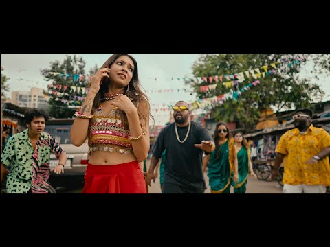 पटाका (2022) — वीडियो थंबनेल