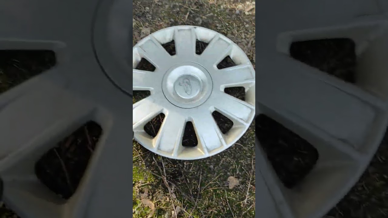 Watch 2 in 1 in the trash bin.. Ford Focus II. and Škoda Fabia I. wheel trims now 2 in 1 in the trash bin.. Ford Focus II. and Škoda Fabia I. wheel trims