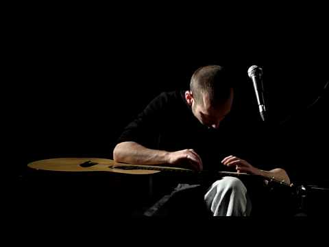 Airtap! | Erik Mongrain | Nov'09 Liverpool [HD]