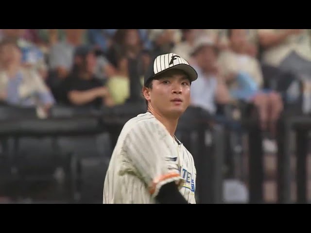 【3回表】ファイターズ・郡司裕也 難しい打球を捌き素早く送球してダブルプレーを取る!!  2024年7月12日 北海道日本ハムファイターズ 対 福岡ソフトバンクホークス