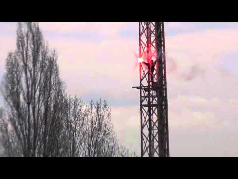 Íme, a Fradi-drukker a Csepeli Stadion kandeláberén!