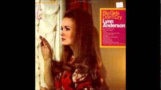 Lynn Anderson - I Keep Forgettin' That I Forgot About You