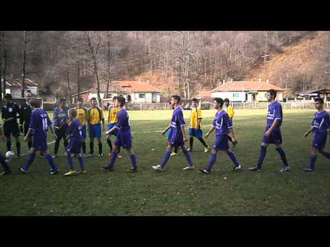 MECI LA JUNIORI : SEMENICUL VALIUG - MINERUL ANINA 0 - 3 , 23 NOIEMBRIE 2013 , PART.1