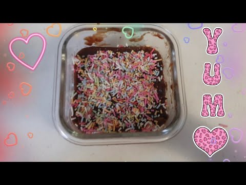 How to make a cute, mini 2 ingredient microwave cake!