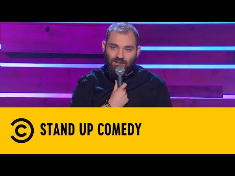 Stand Up Comedy: Gente che si sente in obbligo di salutarmi - Davide Mafrica - Comedy Central